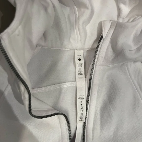 Lululemon Scuba - Picture 2 of 2